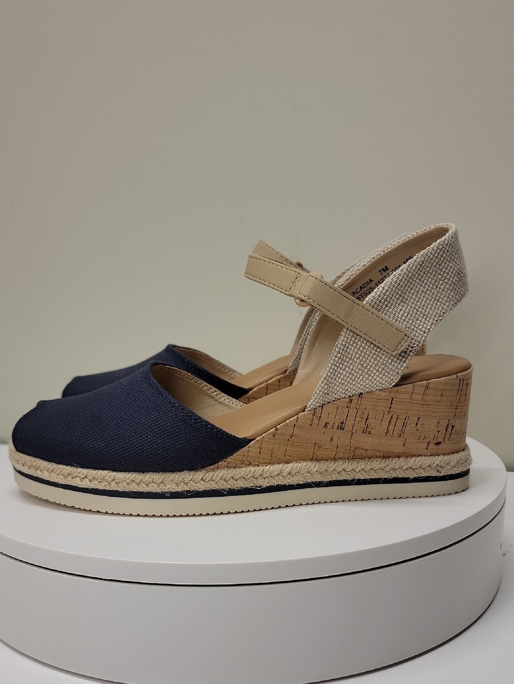 BARETRAPS-NEW IN BOX- Navy Canvas and Beige Cork Wedge Sandals - Picture 6 of 13